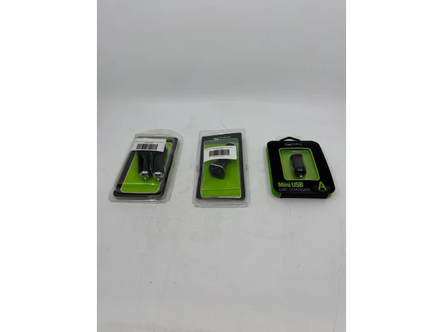 Ca. 31x autolader duo en circa 77x autolader mini-usb exclusive, zwart - afbeelding 1 van  8
