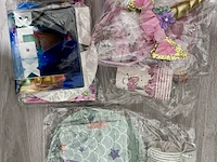 Ca. 31x grote partij (3000+ artikelen) feestdecoratie: ballonnen, slingers, tafelkleden, babyshower - afbeelding 13 van  33