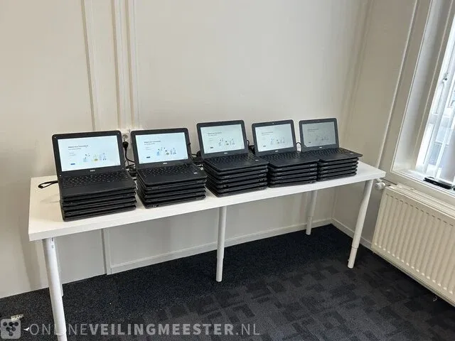 Ca. 31x laptop dell , dell chromebook 3180, zwart - afbeelding 1 van  7