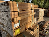 Ca. 320x ipé regels fijnbezaagd, 27x50mm, lengte 65cm - afbeelding 2 van  3