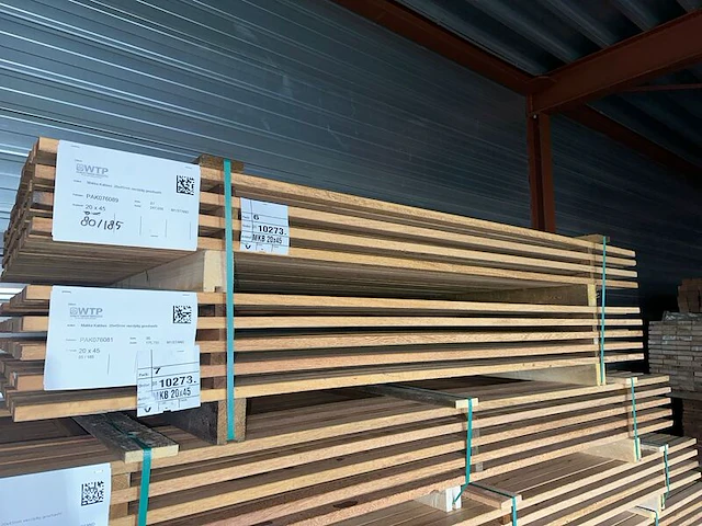 Ca. 321x angelim pedra latten geschaafd, 20x45mm, lengte 137/430cm, 57/460cm, 66/490cm, 18/520cm, 43/550cm - afbeelding 2 van  4