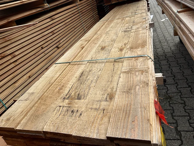 Ca. 32x douglas planken fijnbezaagd, 15x150mm, lengte 400cm - afbeelding 1 van  3