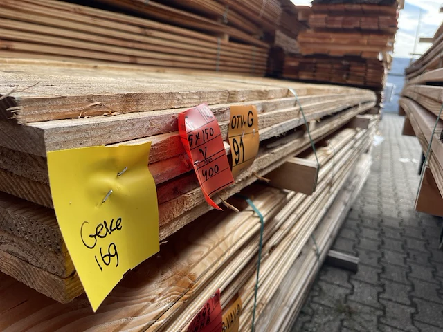 Ca. 32x douglas planken fijnbezaagd, 15x150mm, lengte 400cm - afbeelding 2 van  3