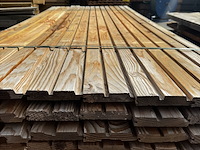 Ca. 32x douglas rhombus profiel - enkelzijdig , 2,8 x 14 x 180 cm - werkende breedte 13 cm - afbeelding 2 van  3