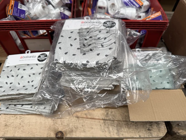Ca. 32x set van 2 microvezel handdoeken, brabantia - afbeelding 1 van  4