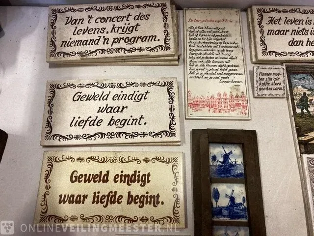 Ca. 33x tegeltjes o.a. spreuktegels, meerdere dezelfde - afbeelding 2 van  7