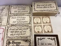 Ca. 33x tegeltjes o.a. spreuktegels, meerdere dezelfde - afbeelding 4 van  7