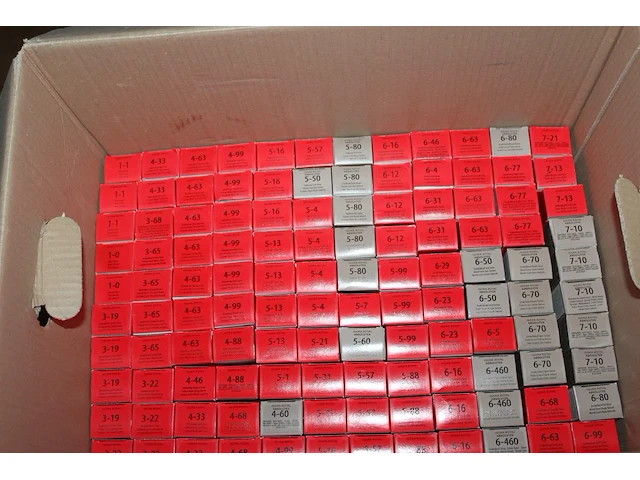 Ca. 340 tubes schwarzkopf igora royal haarverf in grote hoeveelheid kleurvariaties. - afbeelding 1 van  8
