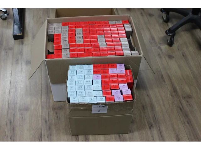 Ca. 340 tubes schwarzkopf igora royal haarverf in grote hoeveelheid kleurvariaties. - afbeelding 2 van  8