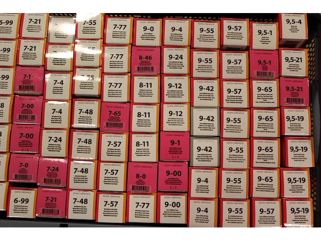 Ca. 340 tubes schwarzkopf igora royal haarverf in grote hoeveelheid kleurvariaties. - afbeelding 8 van  8