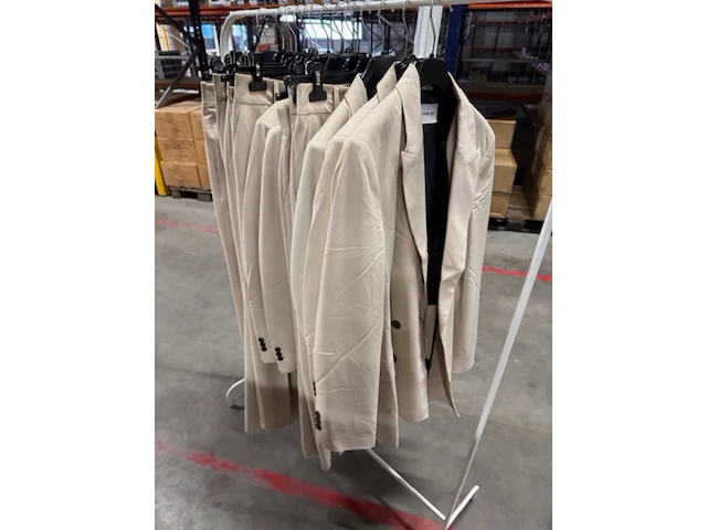 Ca. 34x broek en 37x colbert, suitss me, daily food, peyote - afbeelding 7 van  8