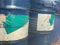 Ca. 350 liter watergedragen muurverf en terpentine gedragen aflak brink molijn - afbeelding 5 van  5
