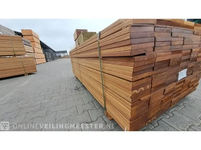 Ca. 35x basralocus hardhouten planken geschaafd, 21x145mm, lengte 300cm - afbeelding 2 van  3