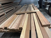 Ca. 35x cupiuba regels geschaafd, 45x68mm, lengte 29/450cm, 6/500cm - afbeelding 1 van  3