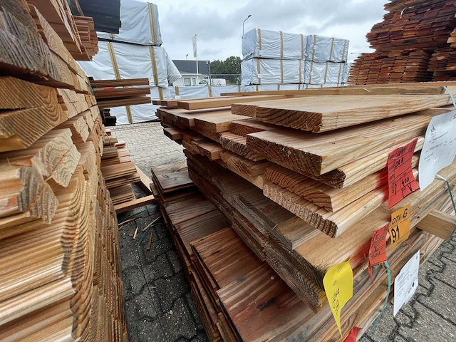 Ca. 37x douglas vlonderplanken, 25x140mm, lengte 400cm - afbeelding 3 van  3