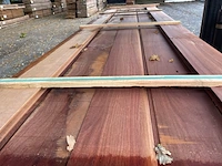 Ca. 37x massaranduba damwand-/ paardenboxprofiel, 28x195mm, lengte 400cm - afbeelding 1 van  3