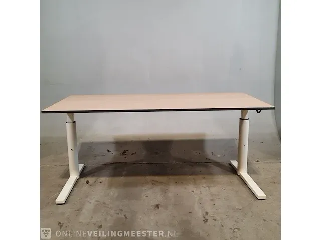 Ca. 38x bureau o.a. ahrend - afbeelding 1 van  6