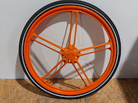 Ca. 38x classic wheel met massieve band, mobike - afbeelding 1 van  3