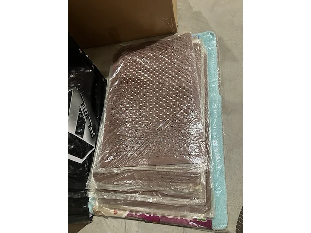 Ca. 39x anti-slipmatten, ou si, voetafdruk, diverse kleuren - afbeelding 4 van  4