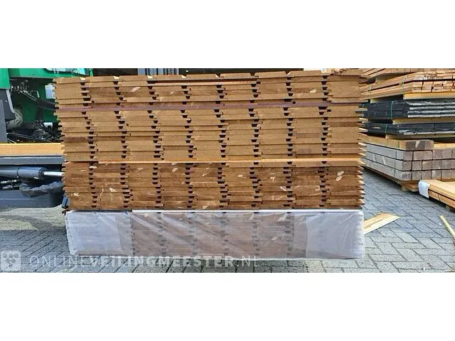 Ca. 39x thermisch gemodificeerde ayous channelsiding, 18x137mm, lengte 420cm - afbeelding 2 van  3