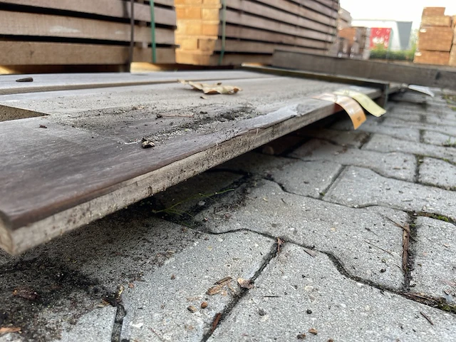 Ca. 3x partij hardhout, 21x140mm, lengte 530cm - afbeelding 2 van  3