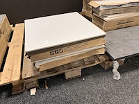 Ca. 4 m² vloertegels - afbeelding 1 van  3