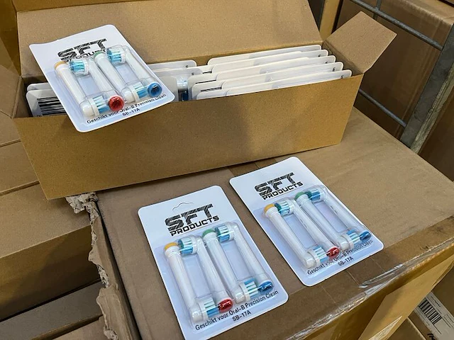 Ca. 400x opzetborstels passend op oral-b 4 stuks - afbeelding 2 van  3