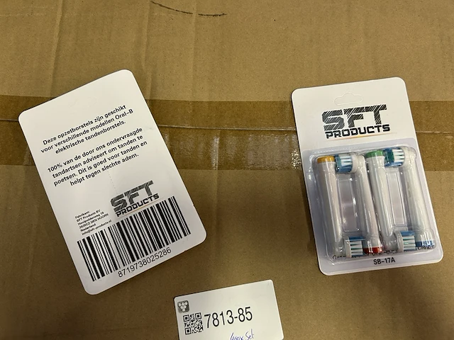 Ca. 400x set van 4 opzetborstels passend op oral-b - afbeelding 1 van  4