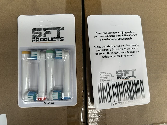 Ca. 400x set van 4 opzetborstels passend op oral-b - afbeelding 1 van  2