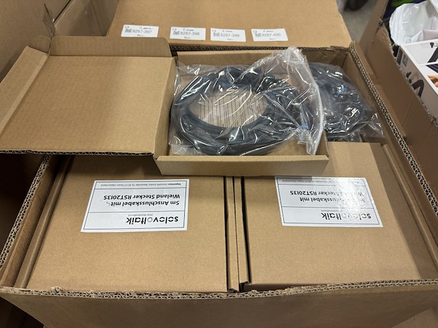 Ca. 40x aansluitsnoer met stekker 5 meter solovoltaik - afbeelding 2 van  4