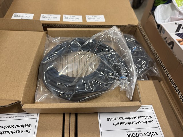 Ca. 40x aansluitsnoer met stekker 5 meter solovoltaik - afbeelding 3 van  4