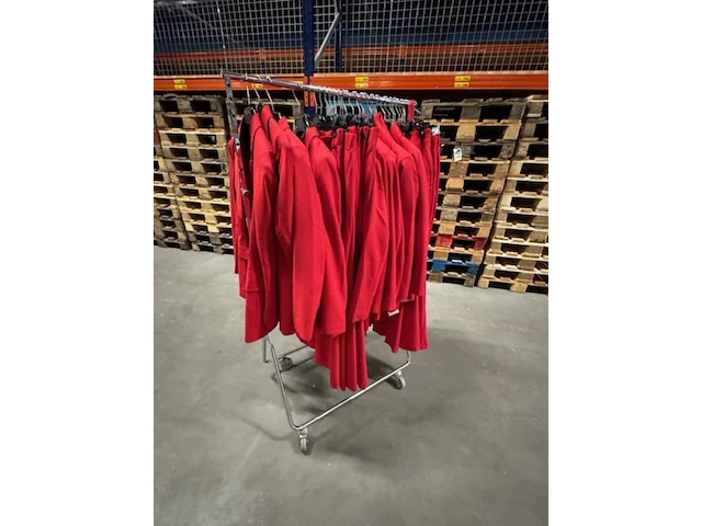 Ca. 40x broek en 38x colbert, suitss me, off-beat, barbados cherry - afbeelding 7 van  8