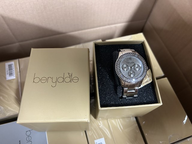 Ca. 40x dameshorloge met metalen schakelband, berydale, bd701-1 - afbeelding 1 van  6