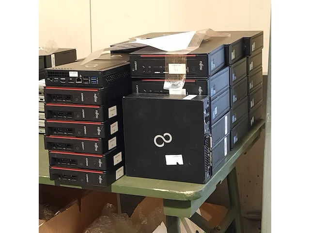 Ca. 40x desktop, fujitsu, o.a. esprimo q556/2 - afbeelding 12 van  13