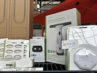 Ca. 40x elektronica w.o. wi-fi stekkers, alarmen, timers nedis - afbeelding 2 van  8