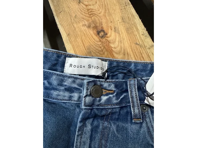 Ca. 40x jeans short, rough studios, billy, blauw - afbeelding 2 van  5