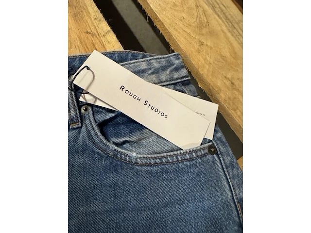 Ca. 40x jeans short, rough studios, billy, blauw - afbeelding 5 van  5