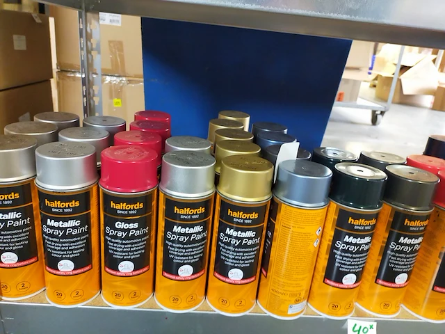 Ca. 40x spuitlak halfords, metallic - afbeelding 1 van  4