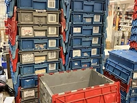 Ca. 40x verzendkratten met klapdeksel afsluitbaar - afbeelding 1 van  4