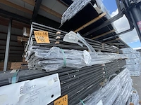 Ca. 40x zweeds rabat zwart gecoat, 21x190mm, lengte 400cm - afbeelding 2 van  3