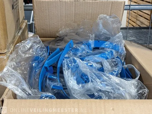 Ca. 4200x medische mondkapjes inherent - afbeelding 4 van  4