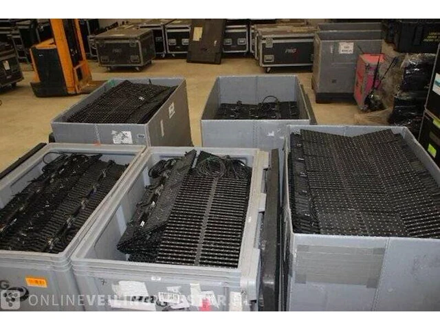 Ca. 426x led screen barco, mitrix 4,424 - afbeelding 10 van  12