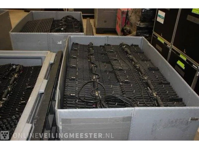 Ca. 426x led screen barco, mitrix 4,424 - afbeelding 11 van  12
