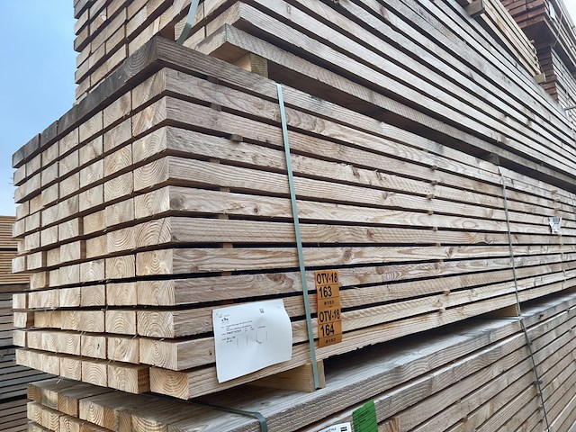 Ca. 42x douglas balken fijnbezaagd, 50x150mm, lengte 400cm - afbeelding 4 van  4