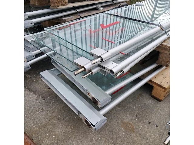 Ca. 42x (ns materiaal) glazen treincoupé deur - afbeelding 8 van  12
