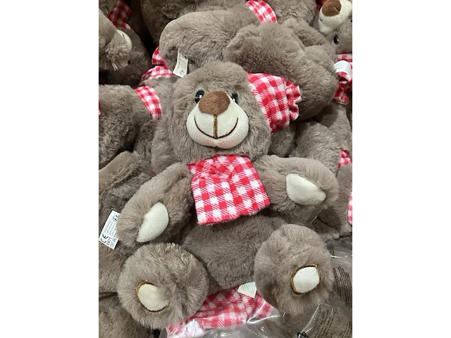 Ca. 42x teddybeer met muts en sjaal - afbeelding 2 van  4