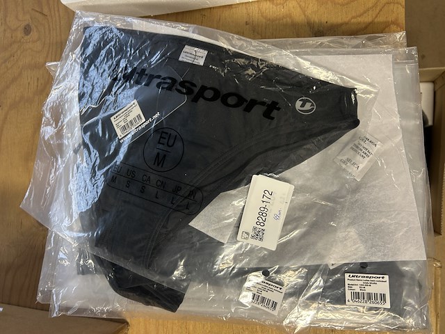 Ca. 42x zwembroek maat m, ultrasport - afbeelding 1 van  3