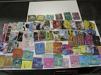 Ca. 430 wenskaarten w.o. blanco, gefeliciteerd, nieuwe baan, baby etc. - afbeelding 1 van  4