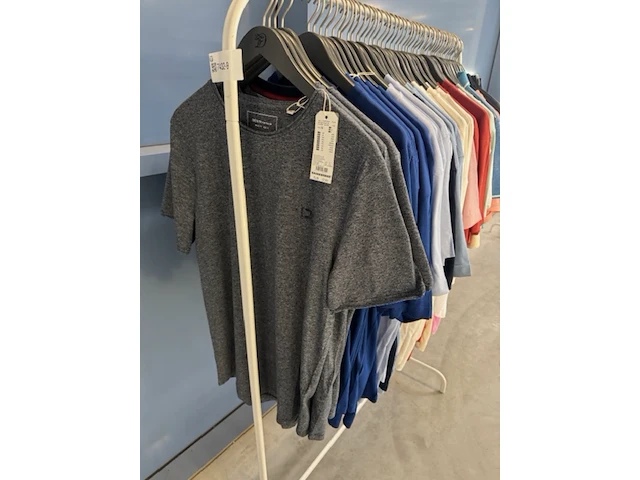 Ca. 43x t-shirt en 6x poloshirt tom tailor - afbeelding 2 van  5