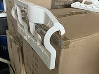 Ca. 440 kledinghangers, wit en blauw